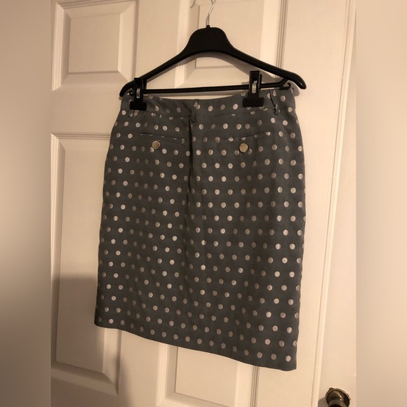 Never worn woman skirt - Picture 2 of 2